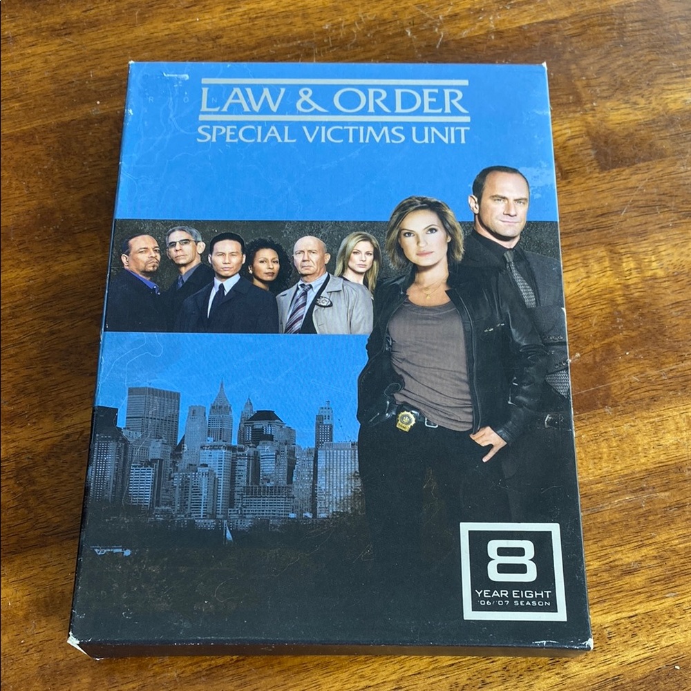 Law & Order: Special Victims Unit - Season 8 (DVD, Blue Cover) - Picture 1 of 1